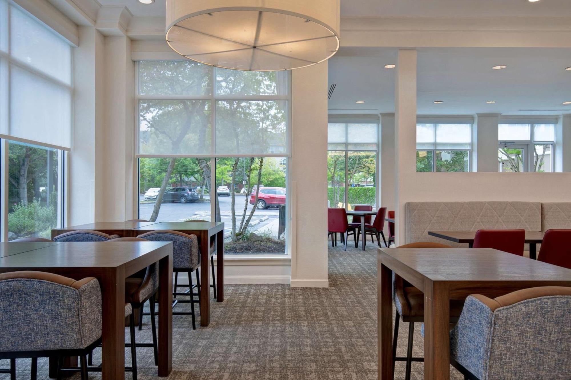 Hilton Garden Inn Portland/Beaverton Exterior photo